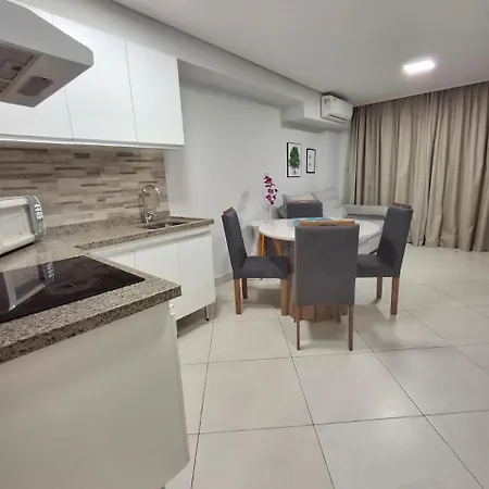 203 Vista Mar *
